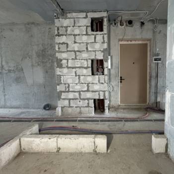 Продается 1-комнатная квартира, 70,4 м²