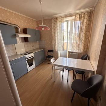 Сдается 1-комнатная квартира, 46 м²