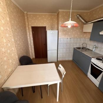 Сдается 1-комнатная квартира, 46 м²