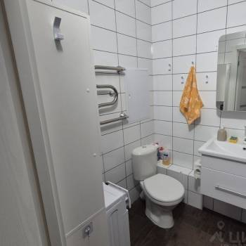Продается 1-комнатная квартира, 40,6 м²