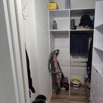 Продается 1-комнатная квартира, 40,6 м²