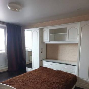 Сдается 1-комнатная квартира, 42 м²