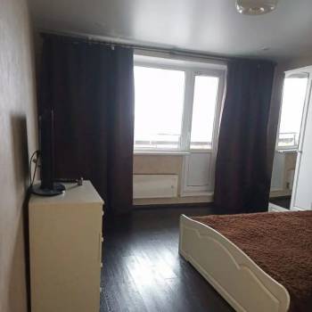 Сдается 1-комнатная квартира, 42 м²