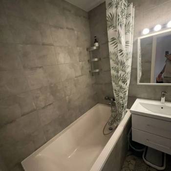 Продается 1-комнатная квартира, 46,7 м²