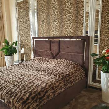 Сдается Многокомнатная квартира, 160 м²