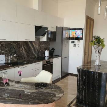 Сдается Многокомнатная квартира, 160 м²