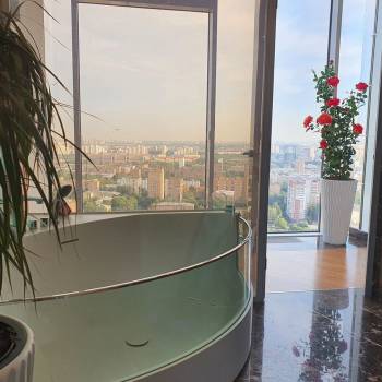 Сдается Многокомнатная квартира, 160 м²