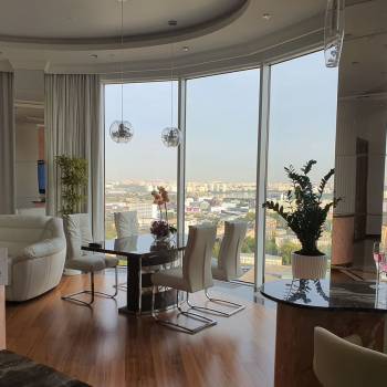 Сдается Многокомнатная квартира, 160 м²