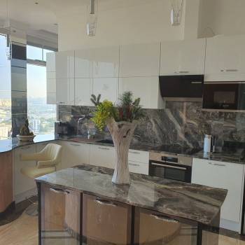 Сдается Многокомнатная квартира, 160 м²