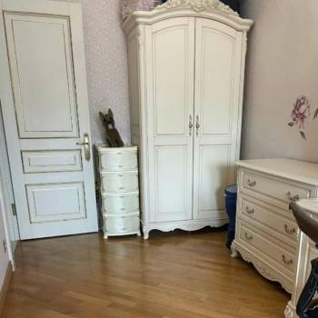 Продается Многокомнатная квартира, 180 м²
