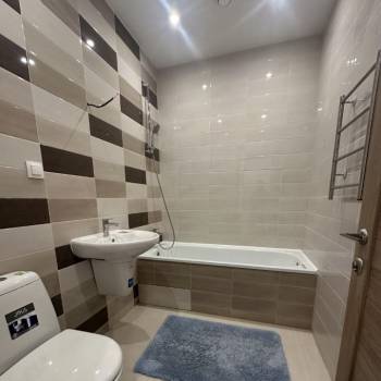 Сдается Многокомнатная квартира, 84 м²