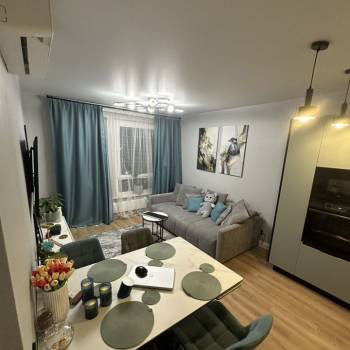 Продается 1-комнатная квартира, 37,4 м²