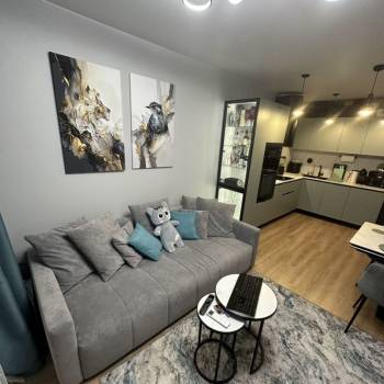 Продается 1-комнатная квартира, 37,4 м²