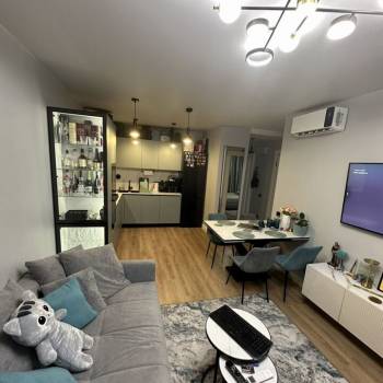 Продается 1-комнатная квартира, 37,4 м²