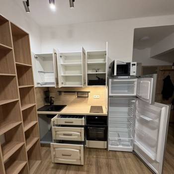 Продается 1-комнатная квартира, 22,8 м²