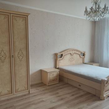 Продается 1-комнатная квартира, 50,5 м²