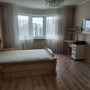 Продается 1-комнатная квартира, 50,5 м²
