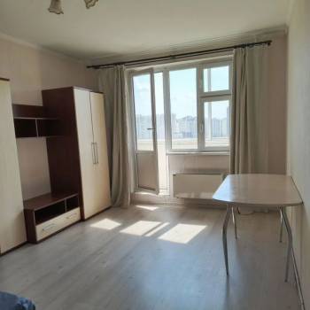 Продается 1-комнатная квартира, 37 м²