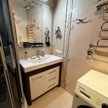 Продается 1-комнатная квартира, 32 м²