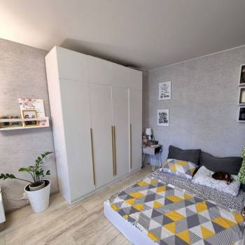 Продается 1-комнатная квартира, 35 м²