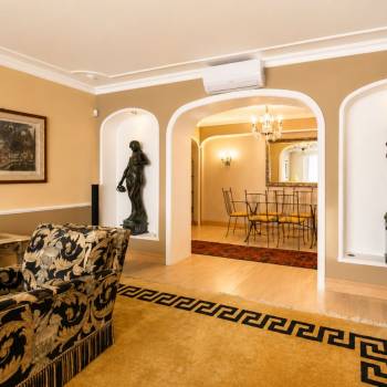 Сдается 2-х комнатная квартира, 110 м²