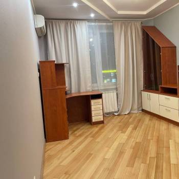 Сдается Многокомнатная квартира, 82 м²