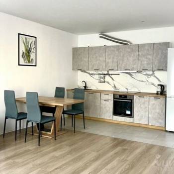 Сдается Многокомнатная квартира, 80 м²