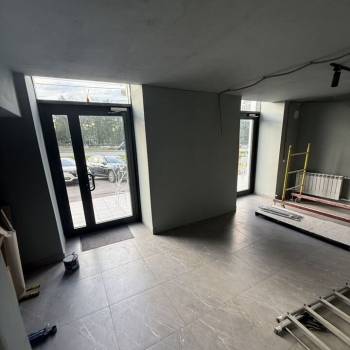 Сдается Нежилое помещение, 320 м²