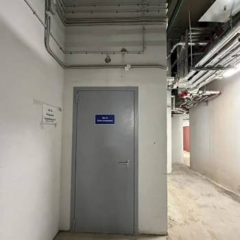 Продается Нежилое помещение, 1,7 м²
