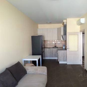 Продается 1-комнатная квартира, 40,4 м²
