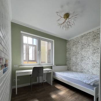 Сдается Многокомнатная квартира, 100 м²