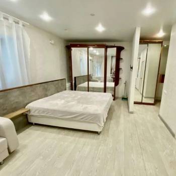 Продается 1-комнатная квартира, 33 м²
