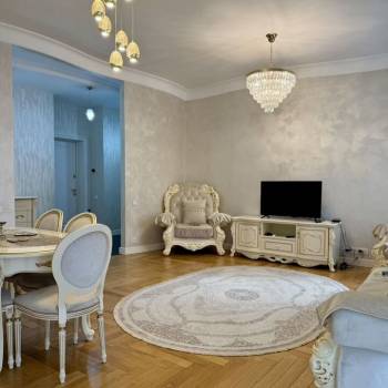Сдается 2-х комнатная квартира, 71,5 м²