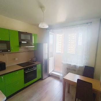 Сдается 1-комнатная квартира, 43 м²