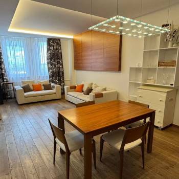 Сдается Многокомнатная квартира, 101,5 м²
