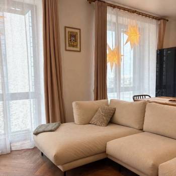 Продается 1-комнатная квартира, 56,4 м²