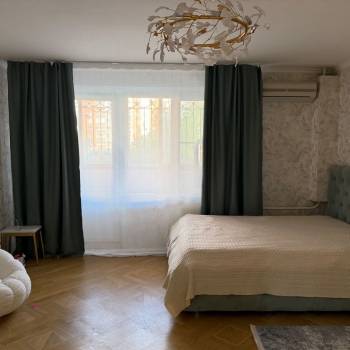 Продается Многокомнатная квартира, 98,8 м²