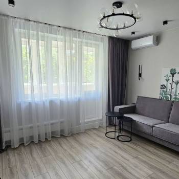 Сдается 1-комнатная квартира, 46 м²