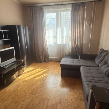 Сдается 1-комнатная квартира, 38 м²