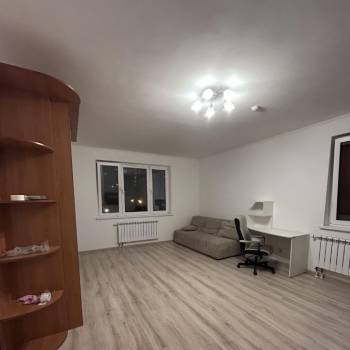 Сдается 1-комнатная квартира, 49,3 м²