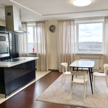 Сдается 2-х комнатная квартира, 70 м²