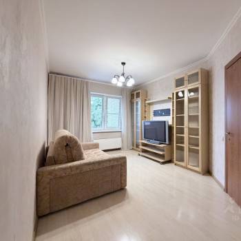 Сдается 1-комнатная квартира, 35 м²