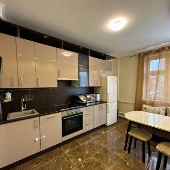Сдается 1-комнатная квартира, 40 м²