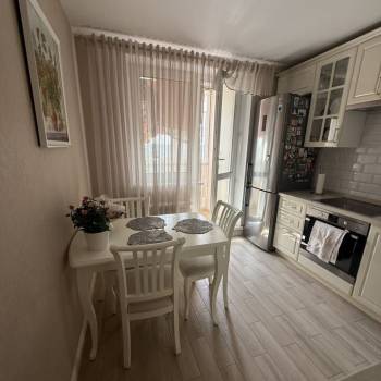 Продается 1-комнатная квартира, 38,9 м²
