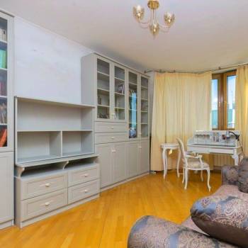 Продается Многокомнатная квартира, 138 м²