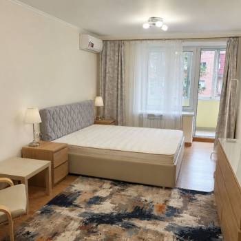 Сдается 1-комнатная квартира, 41 м²