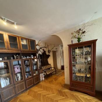 Продается 3-х комнатная квартира, 63 м²