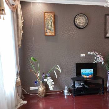 Сдается 2-х комнатная квартира, 100 м²