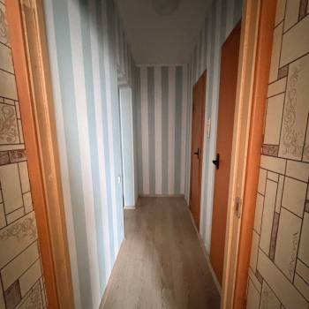 Продается 1-комнатная квартира, 42 м²