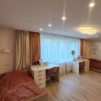 Продается Многокомнатная квартира, 111,1 м²